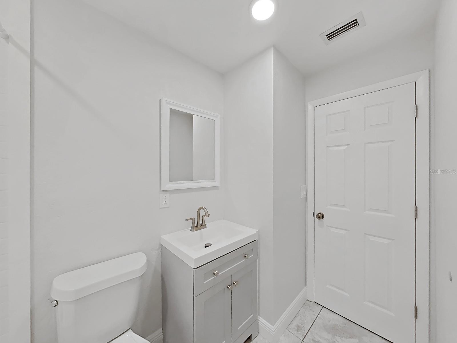 2501 HARN BLVD #H39 — photo 13