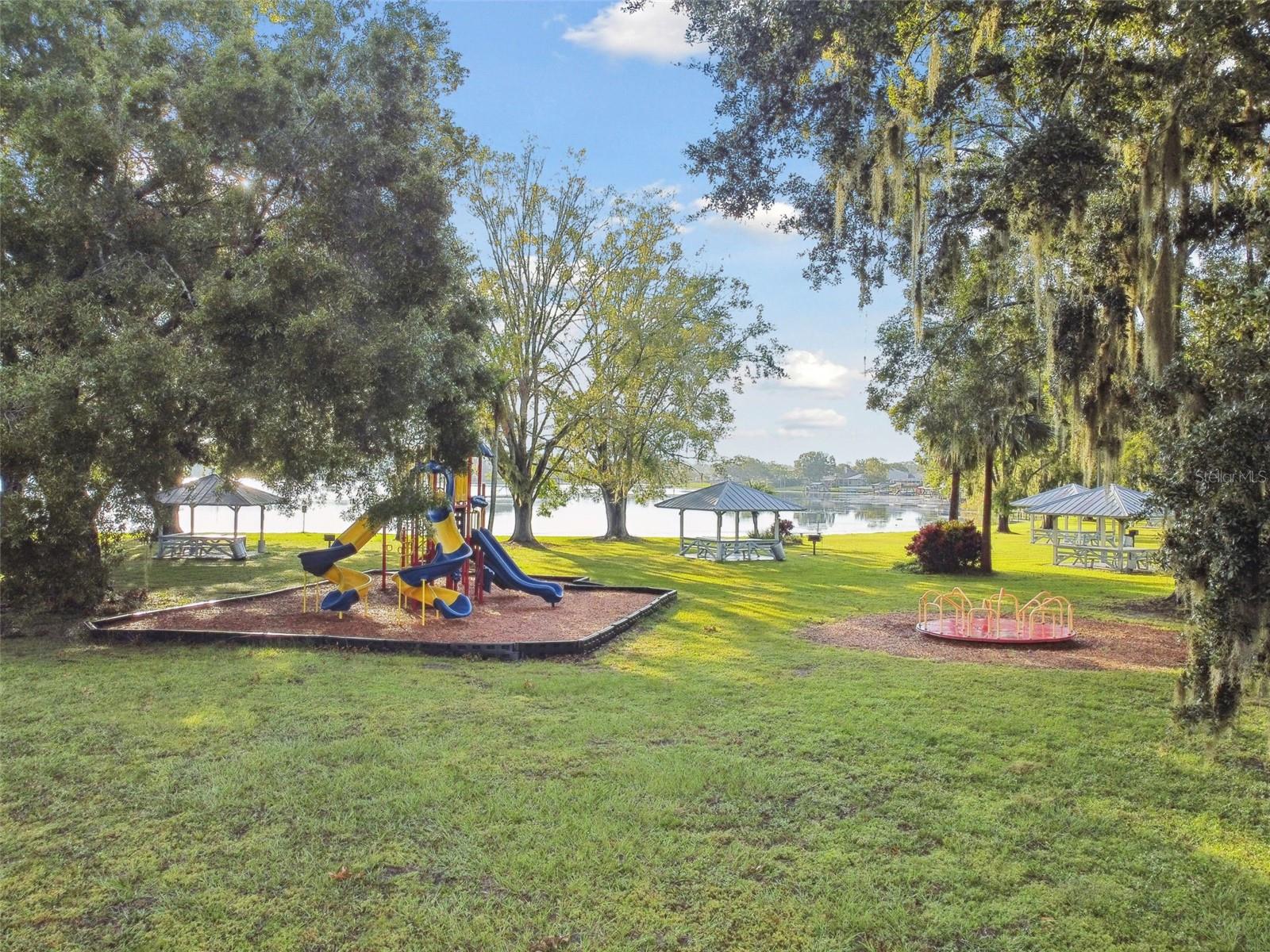 3180 LAKE SAXON DR — photo 61