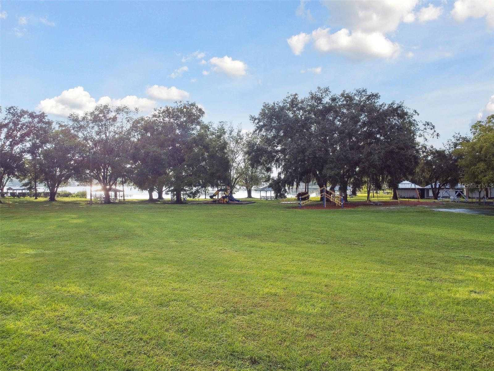 3180 LAKE SAXON DR — photo 60