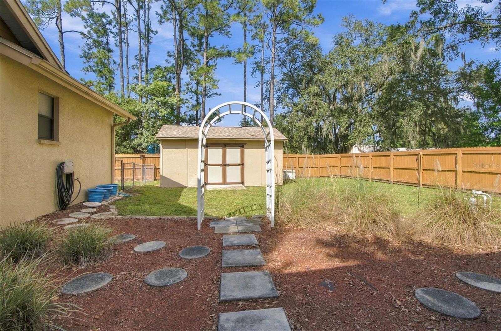 3180 LAKE SAXON DR — photo 50