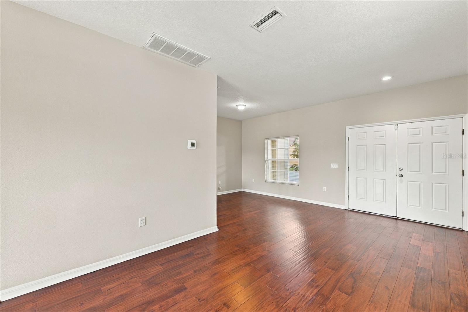 8826 ROYAL ENCLAVE BLVD — photo 5