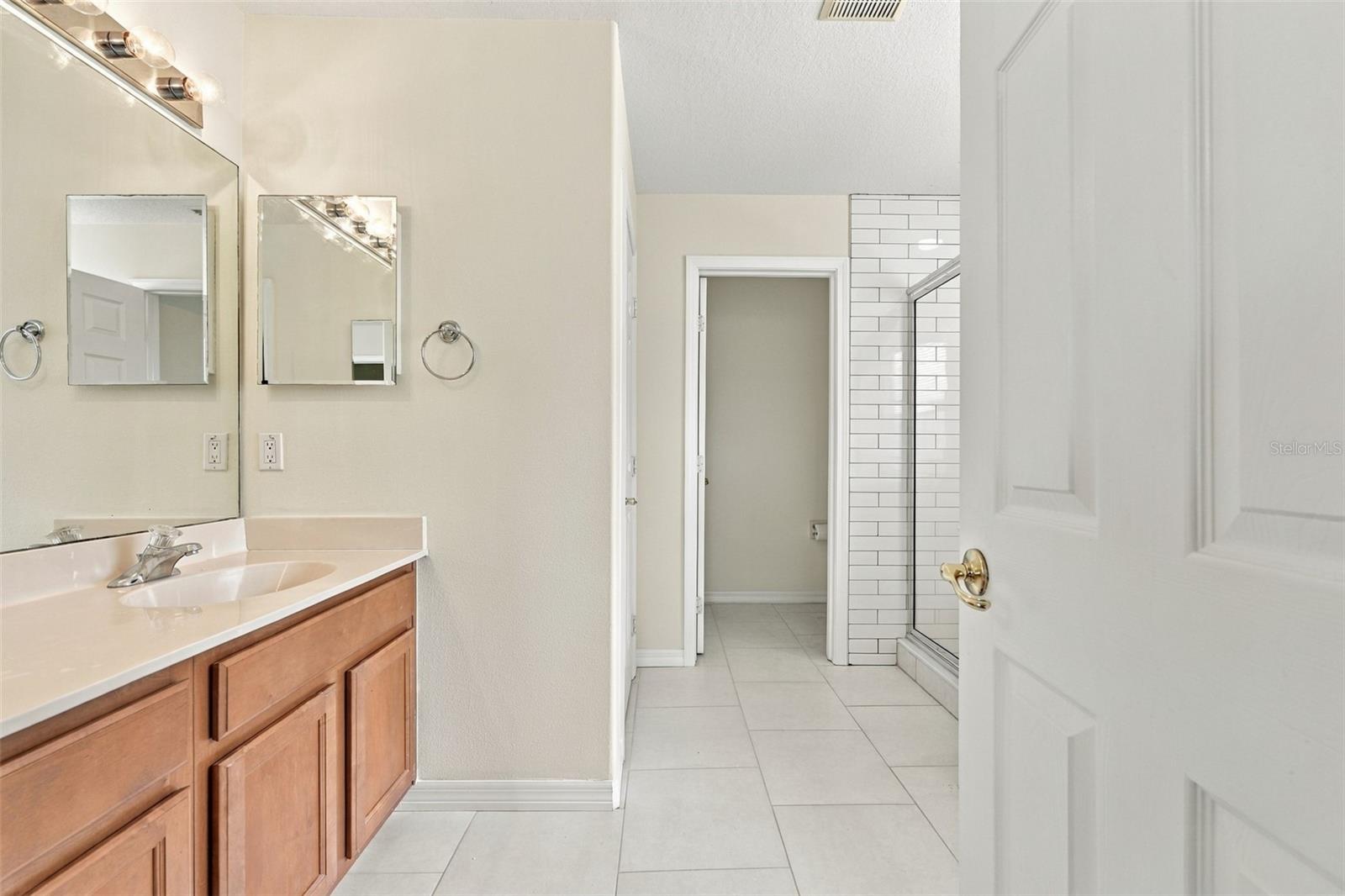 8826 ROYAL ENCLAVE BLVD — photo 25