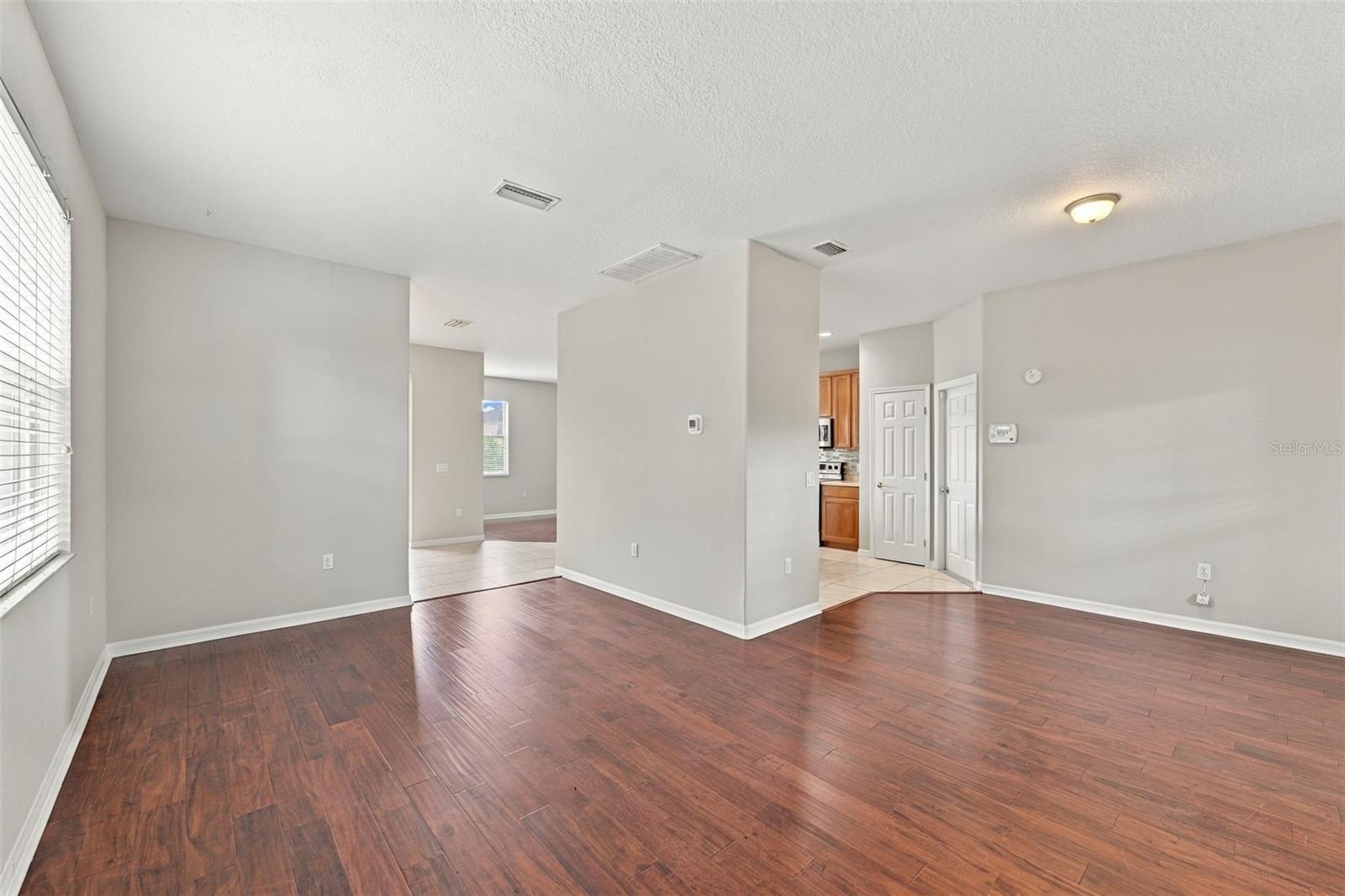 8826 ROYAL ENCLAVE BLVD — photo 6