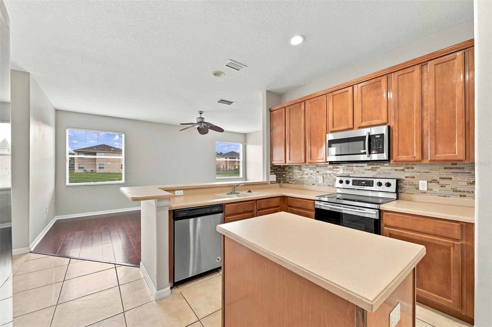8826 ROYAL ENCLAVE BLVD — photo 12