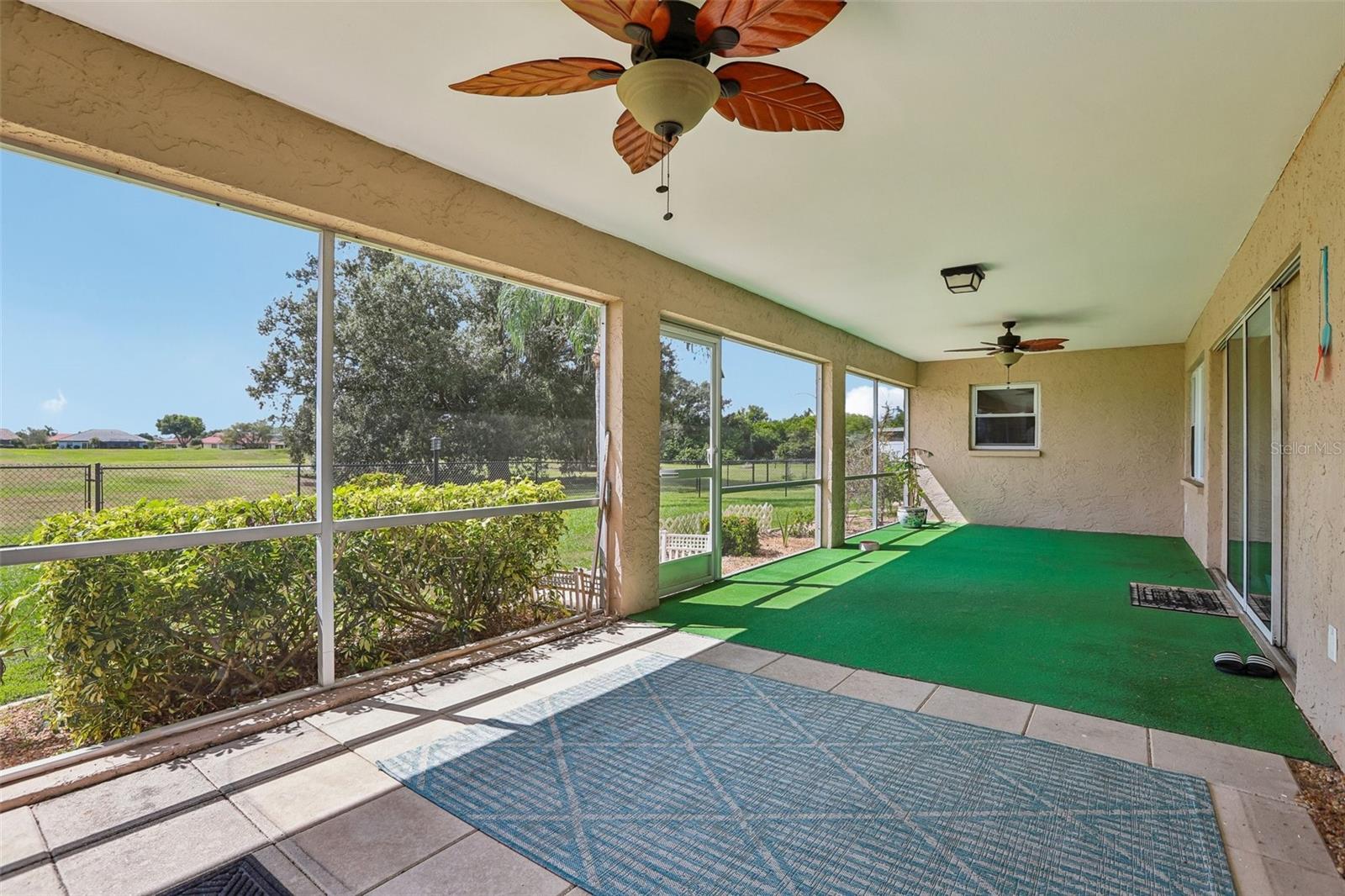 1806 PINEAPPLE PALM CT — photo 26
