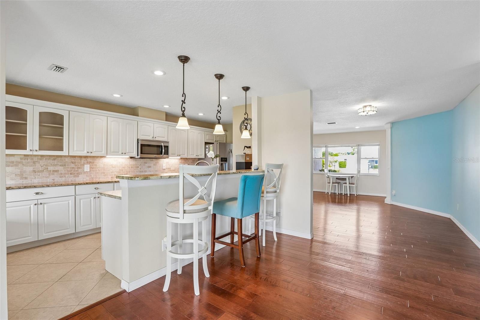 1806 PINEAPPLE PALM CT — photo 6