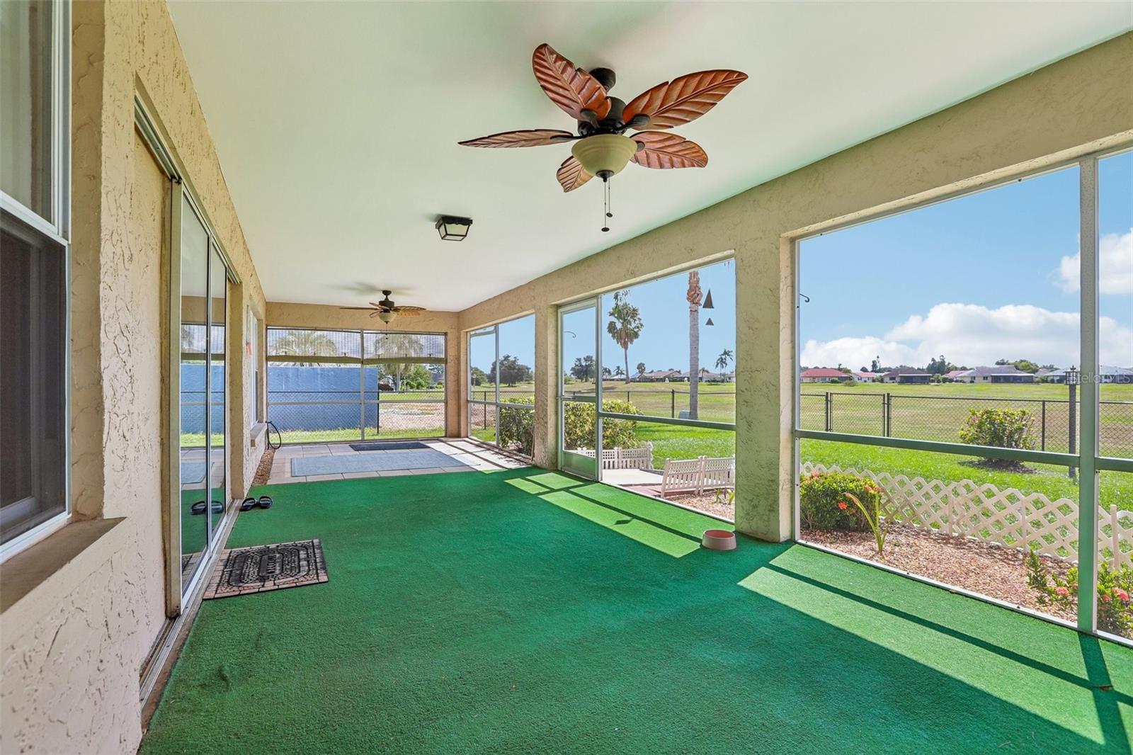 1806 PINEAPPLE PALM CT — photo 25