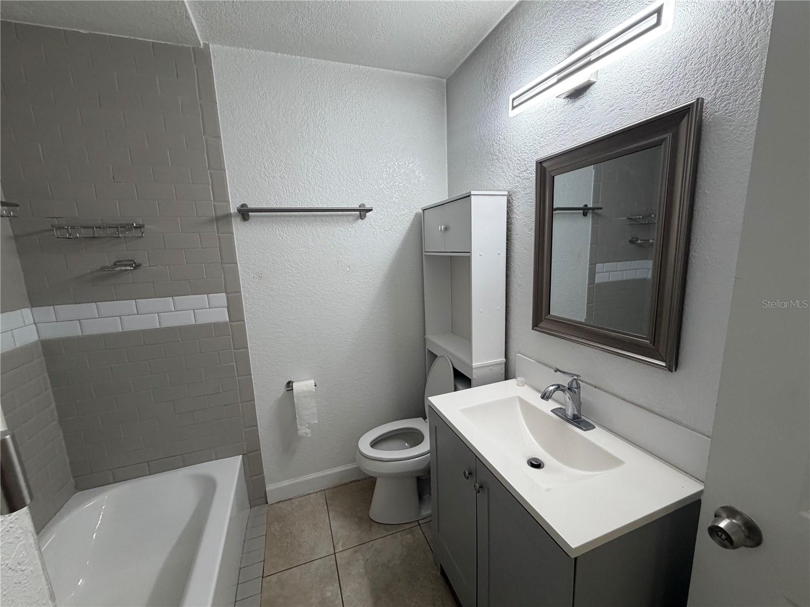506 N MATANZAS AVE — photo 8