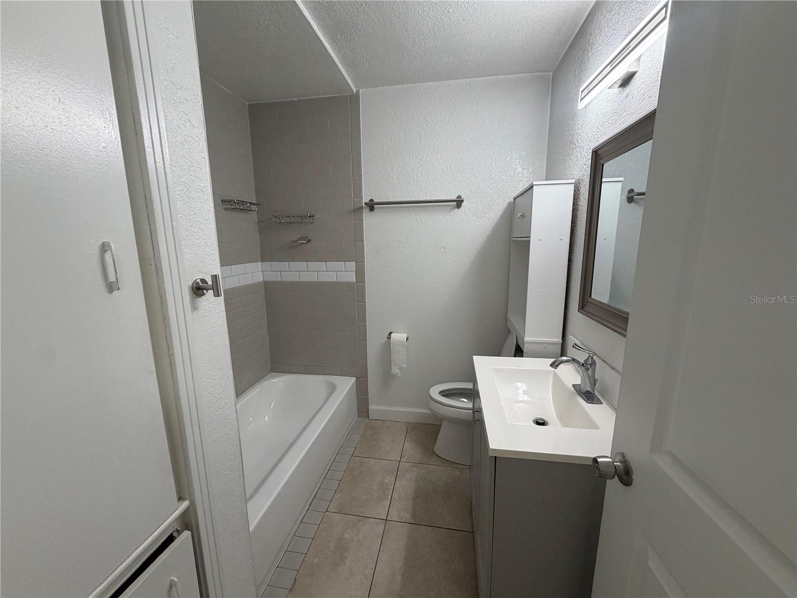 506 N MATANZAS AVE — photo 7