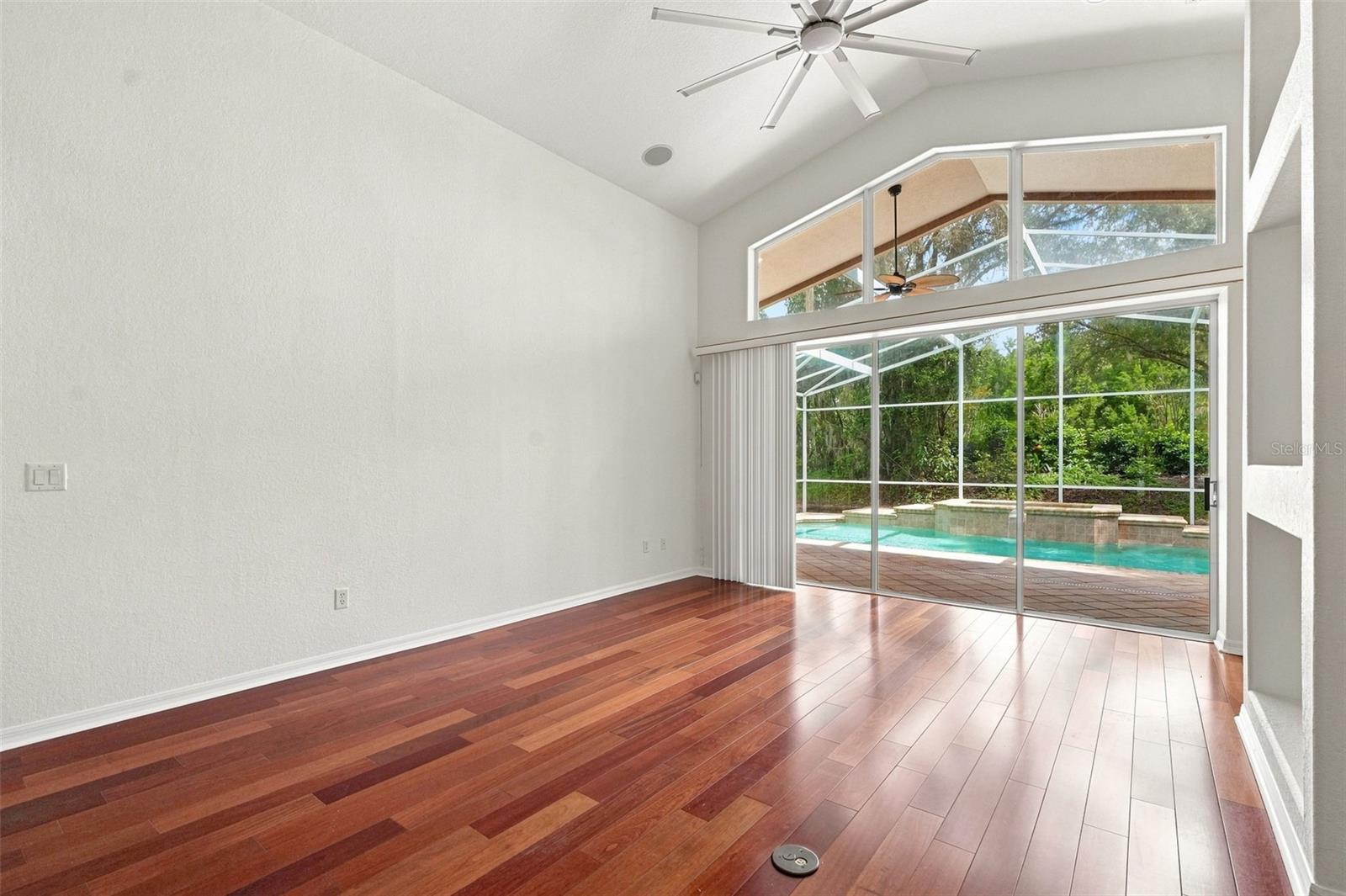 27417 SILVER THATCH DR — photo 18