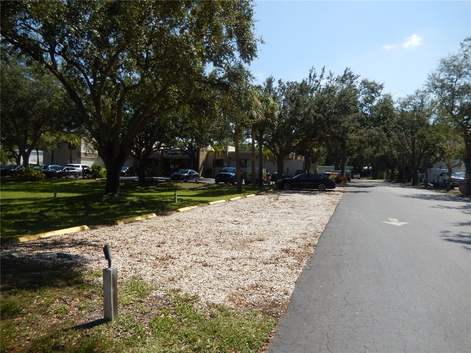 2015 CATTLEMEN RD #A — photo 23
