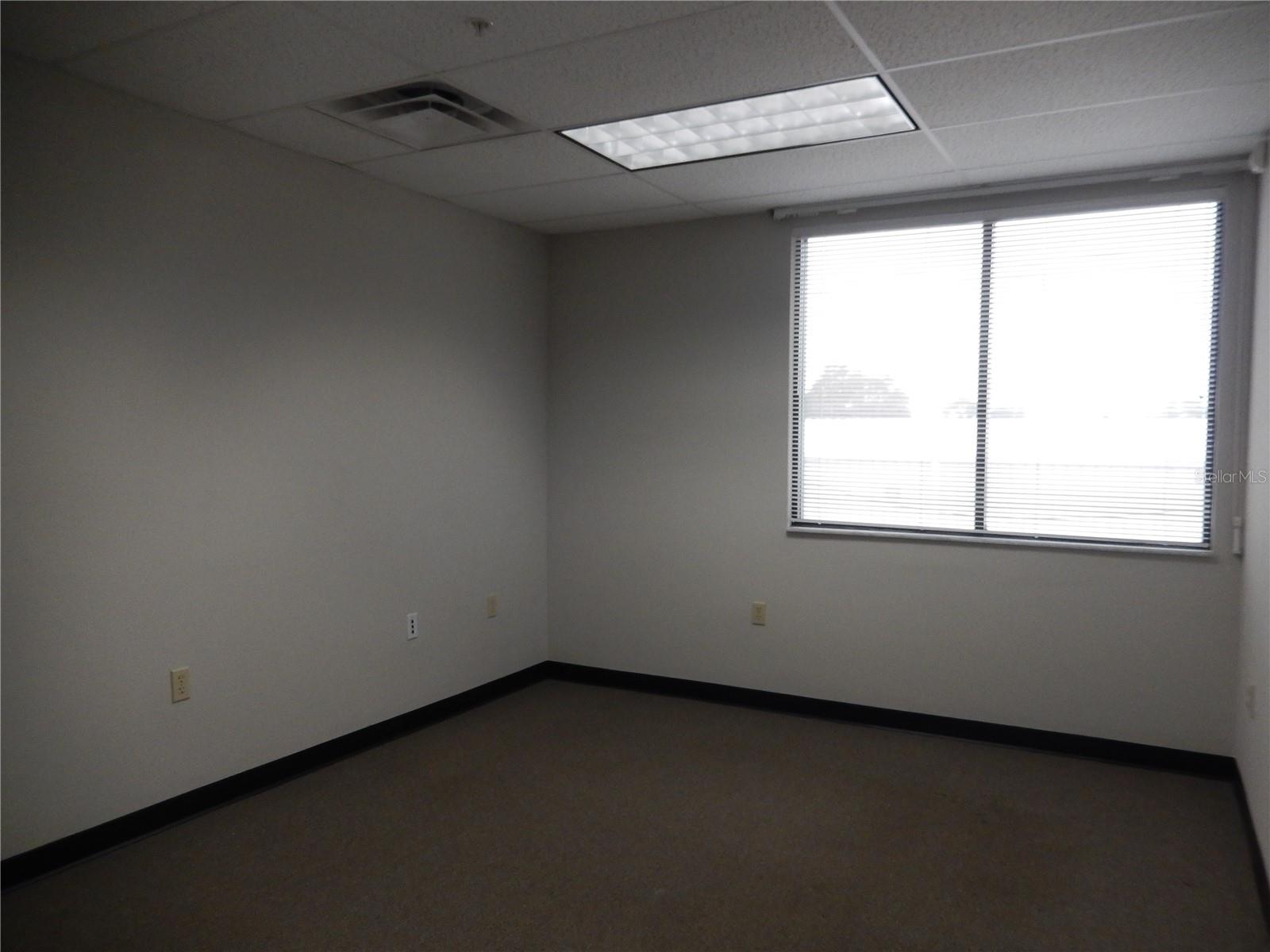 2015 CATTLEMEN RD #A — photo 8