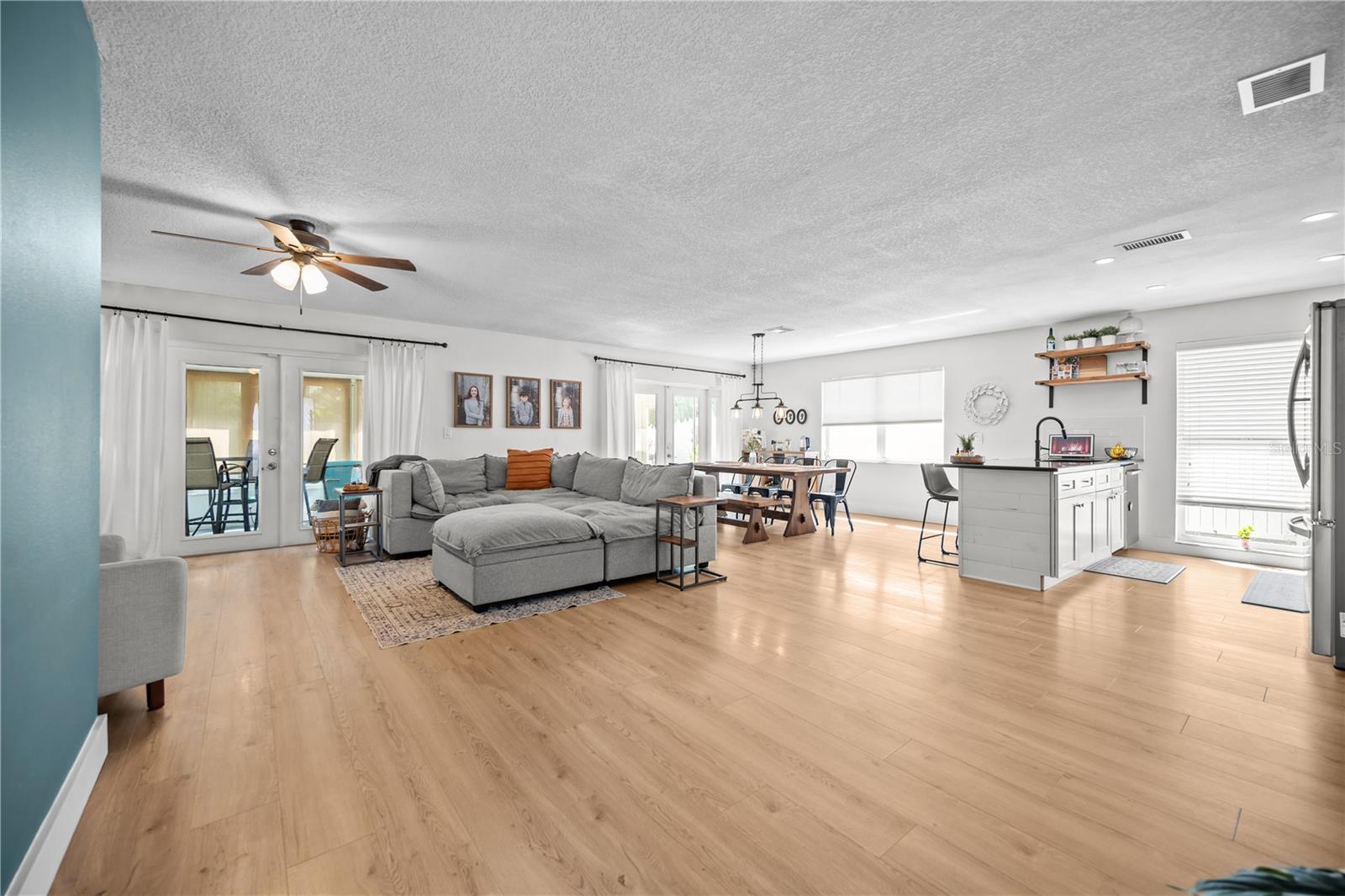 2365 MOORE HAVEN DR E — photo 4
