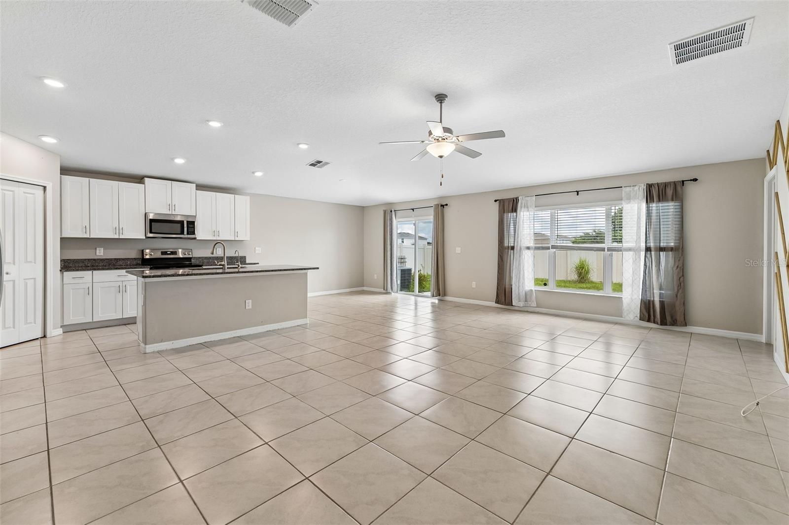 5404 BLUE AZURE DR — photo 6