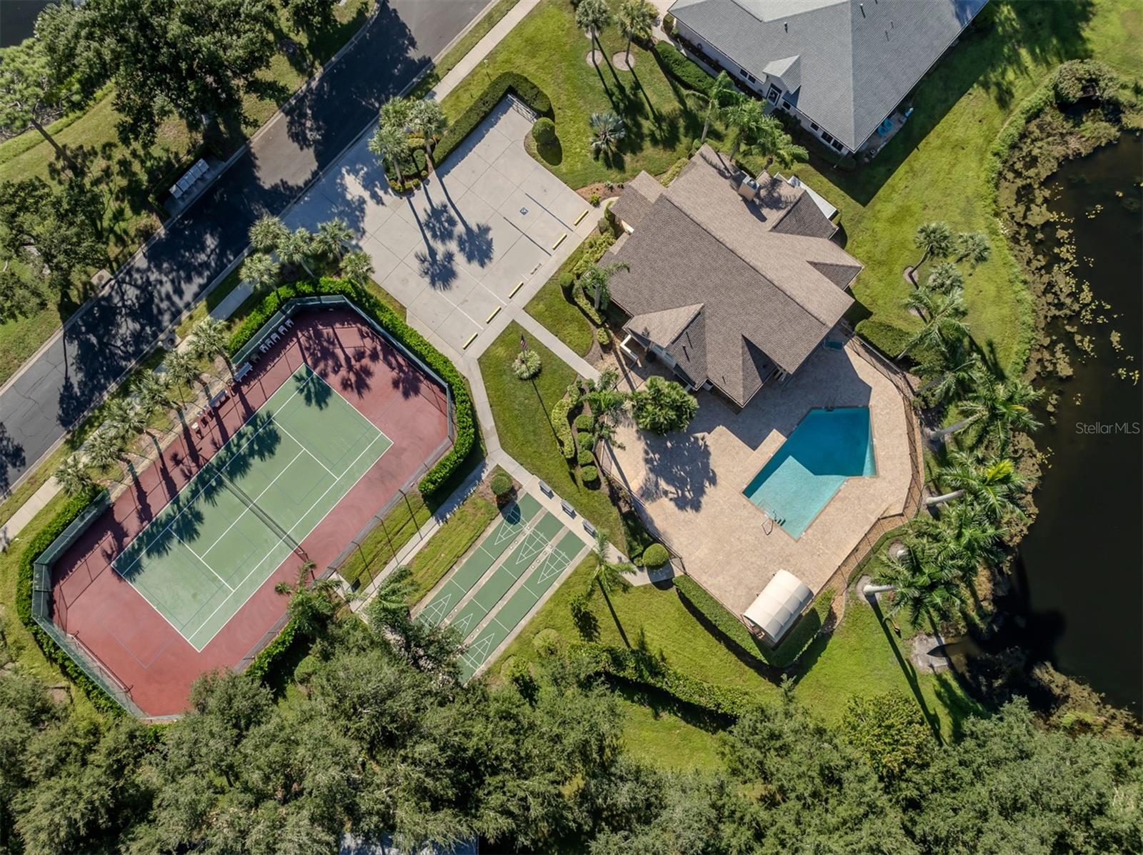443 BERMUDA ISLES CIR — photo 39