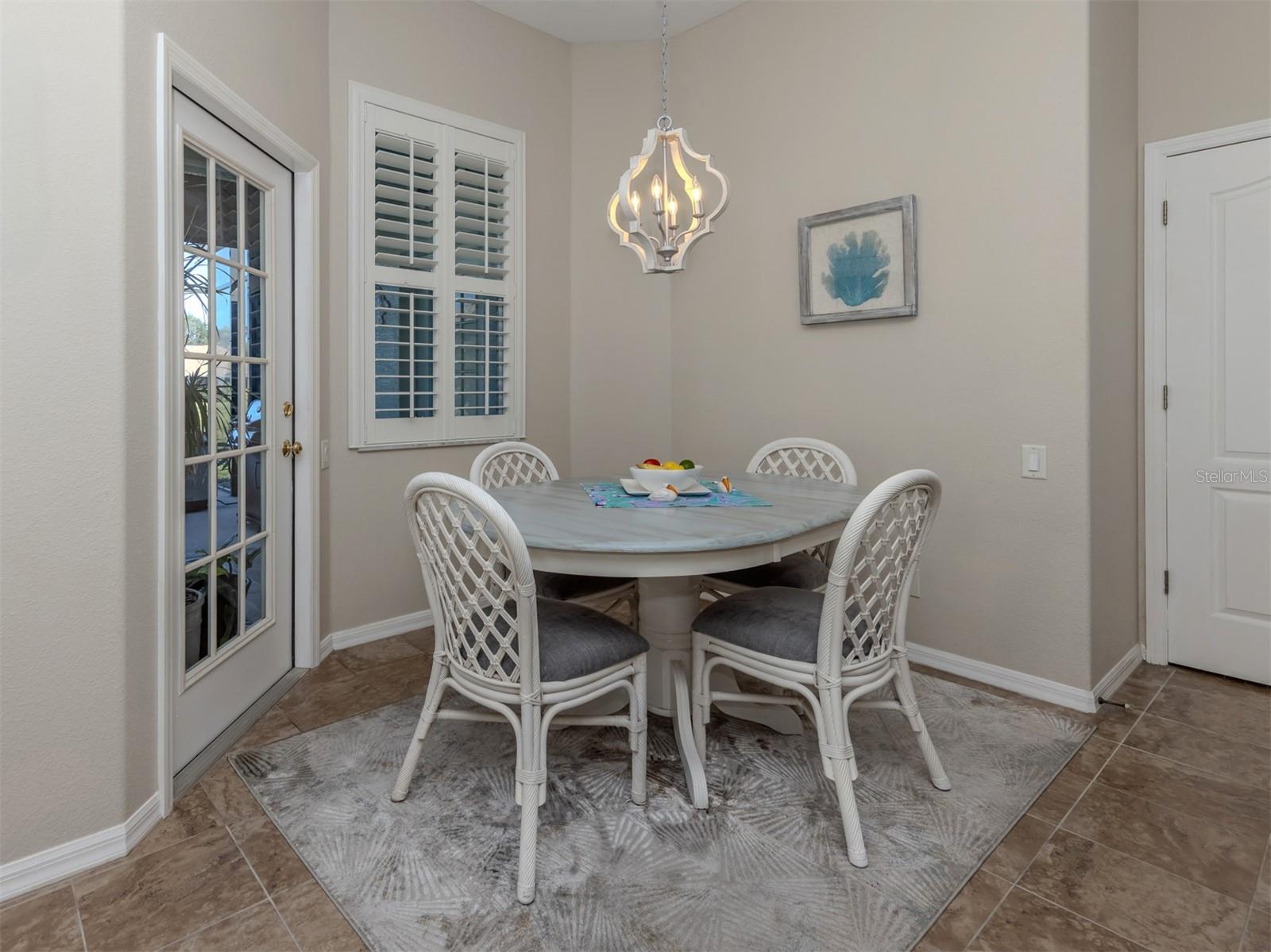 443 BERMUDA ISLES CIR — photo 14
