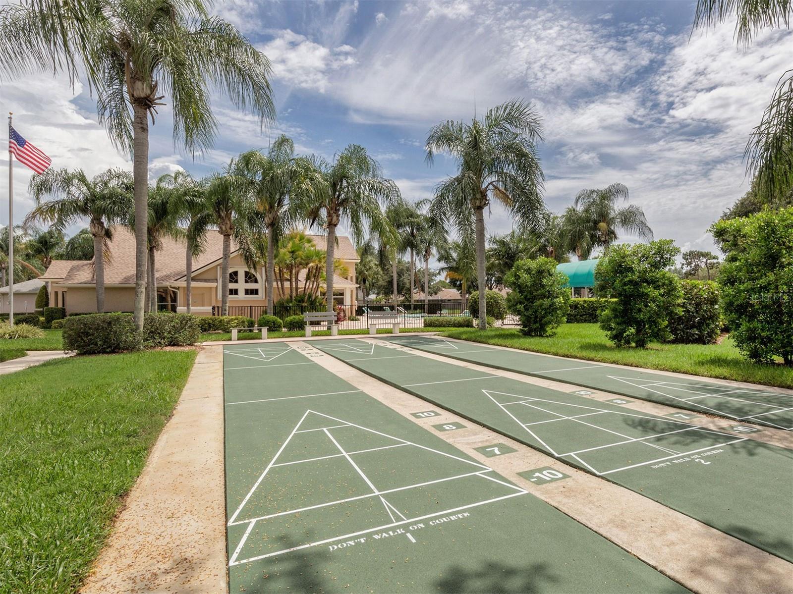 443 BERMUDA ISLES CIR — photo 51