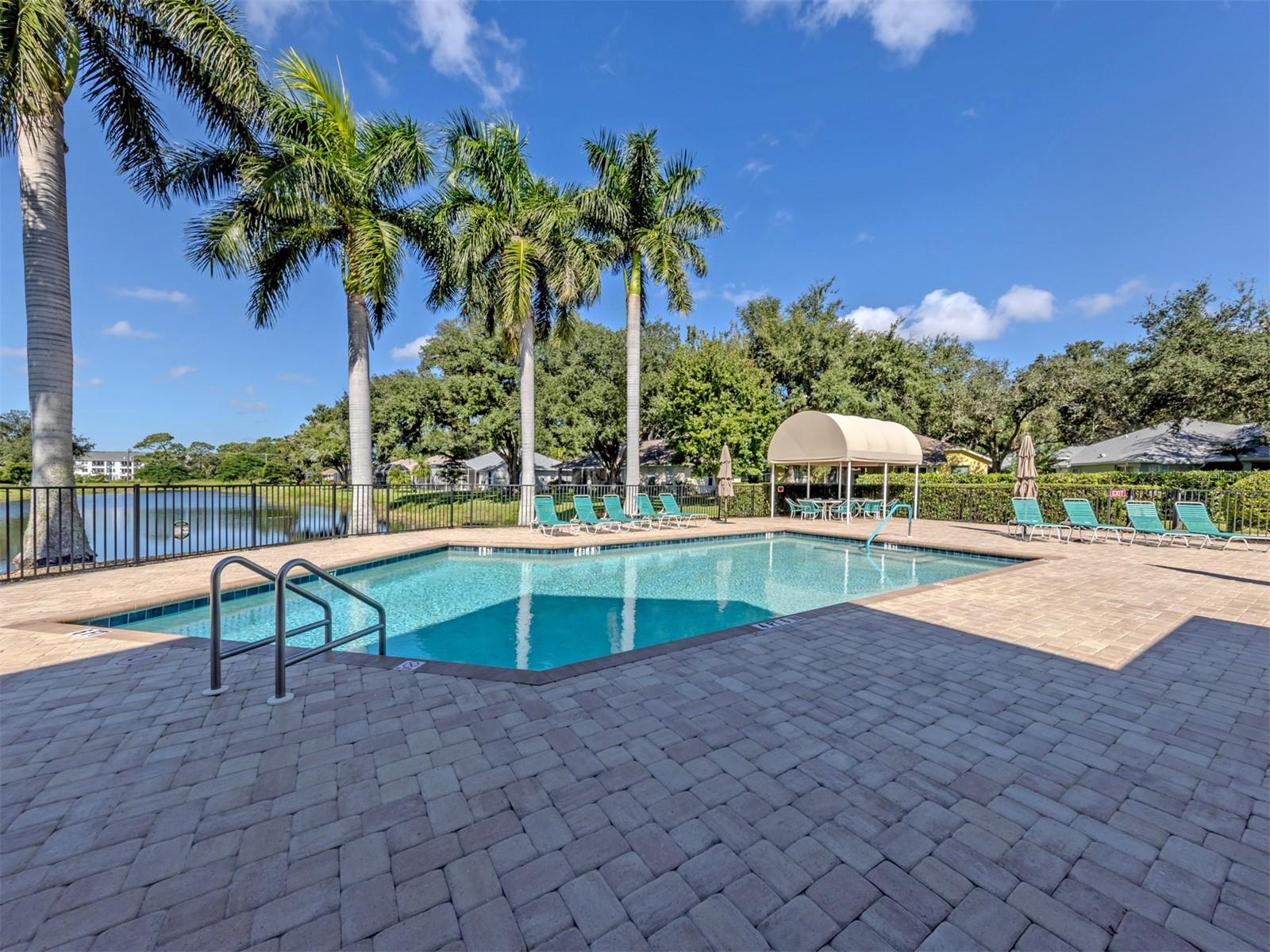 443 BERMUDA ISLES CIR — photo 43
