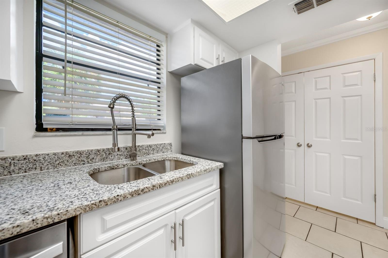 6119 MEMORIAL HWY #3 — photo 7