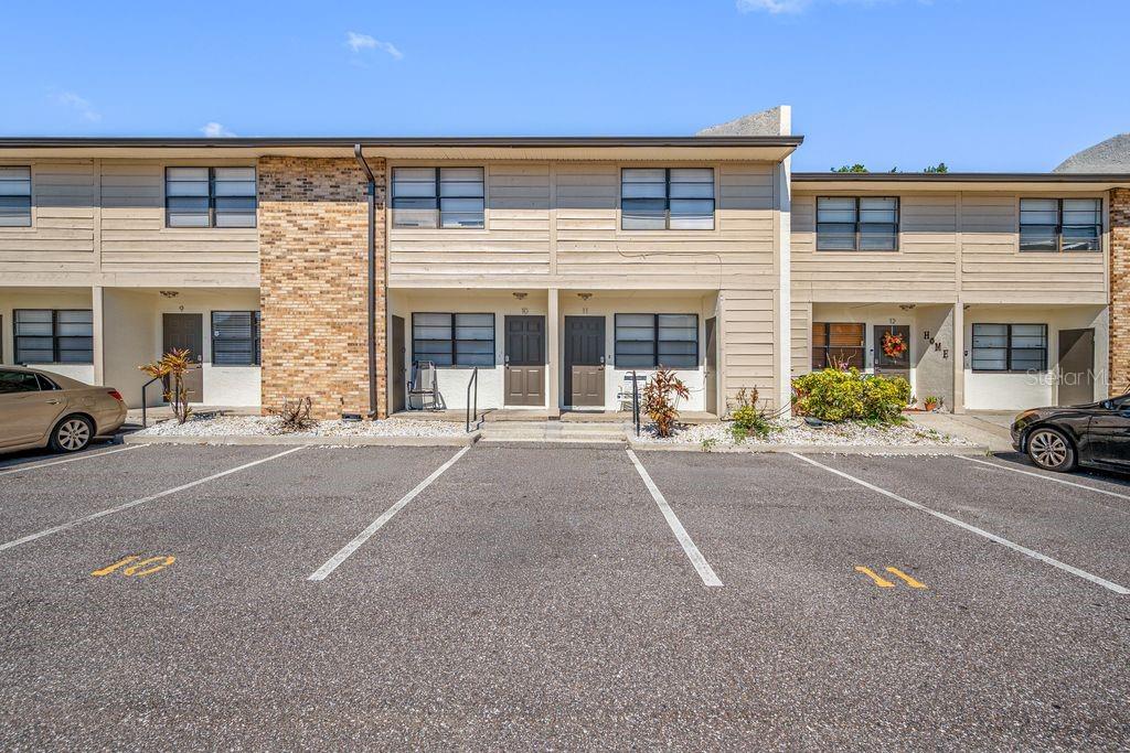 6119 MEMORIAL HWY #3 — photo 2