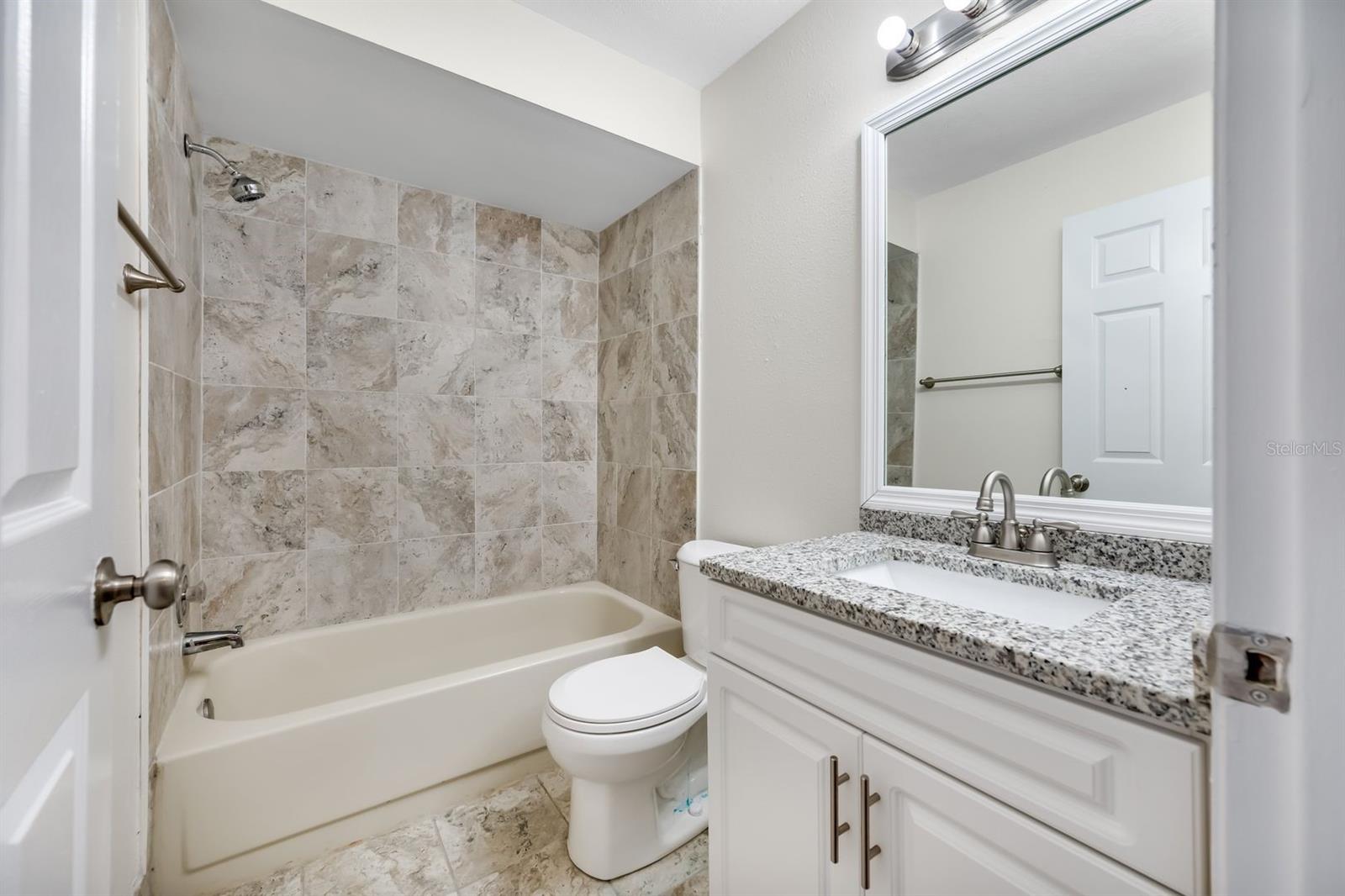 6119 MEMORIAL HWY #3 — photo 31
