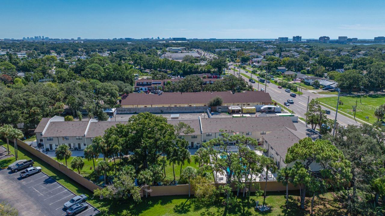 6119 MEMORIAL HWY #3 — photo 35