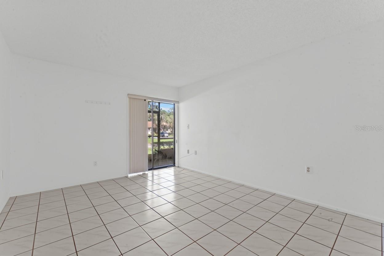 145 POOLE PL — photo 21