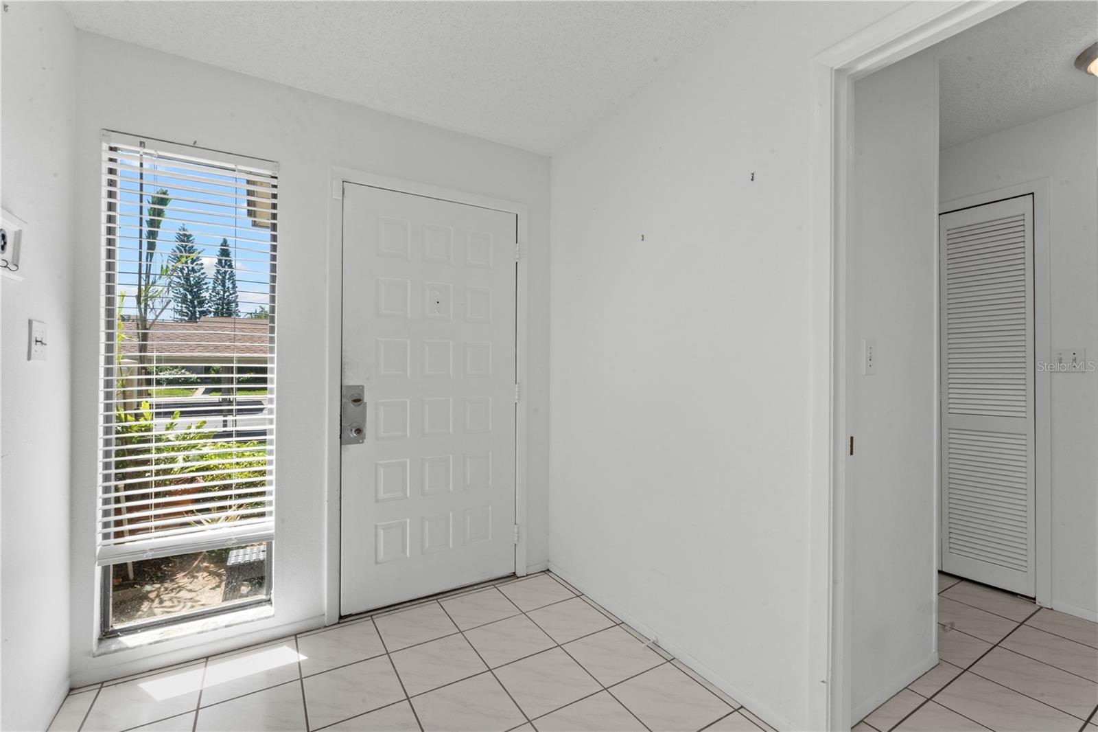 145 POOLE PL — photo 2