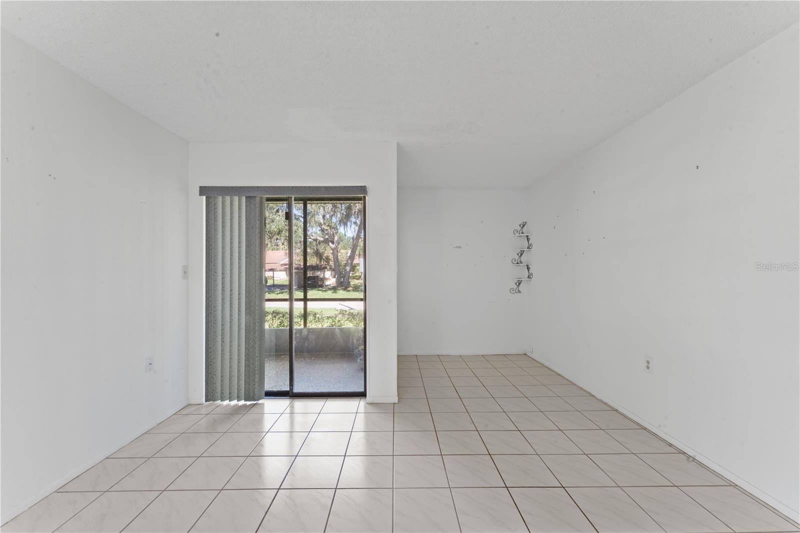 145 POOLE PL — photo 17