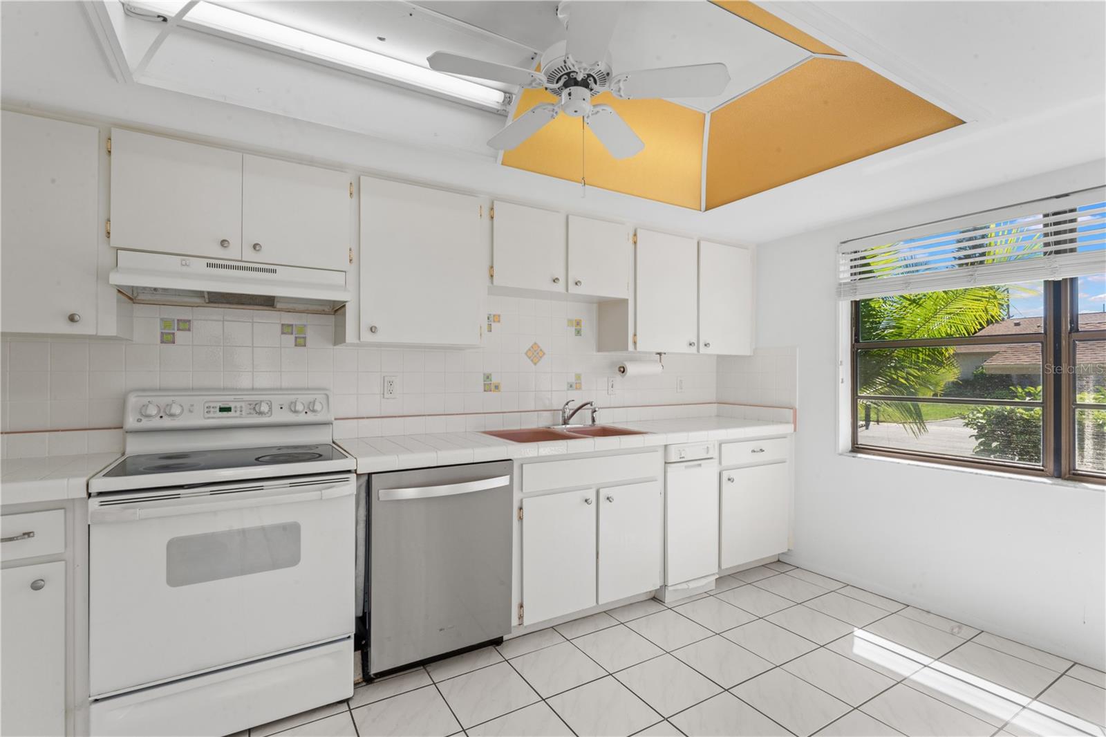 145 POOLE PL — photo 9
