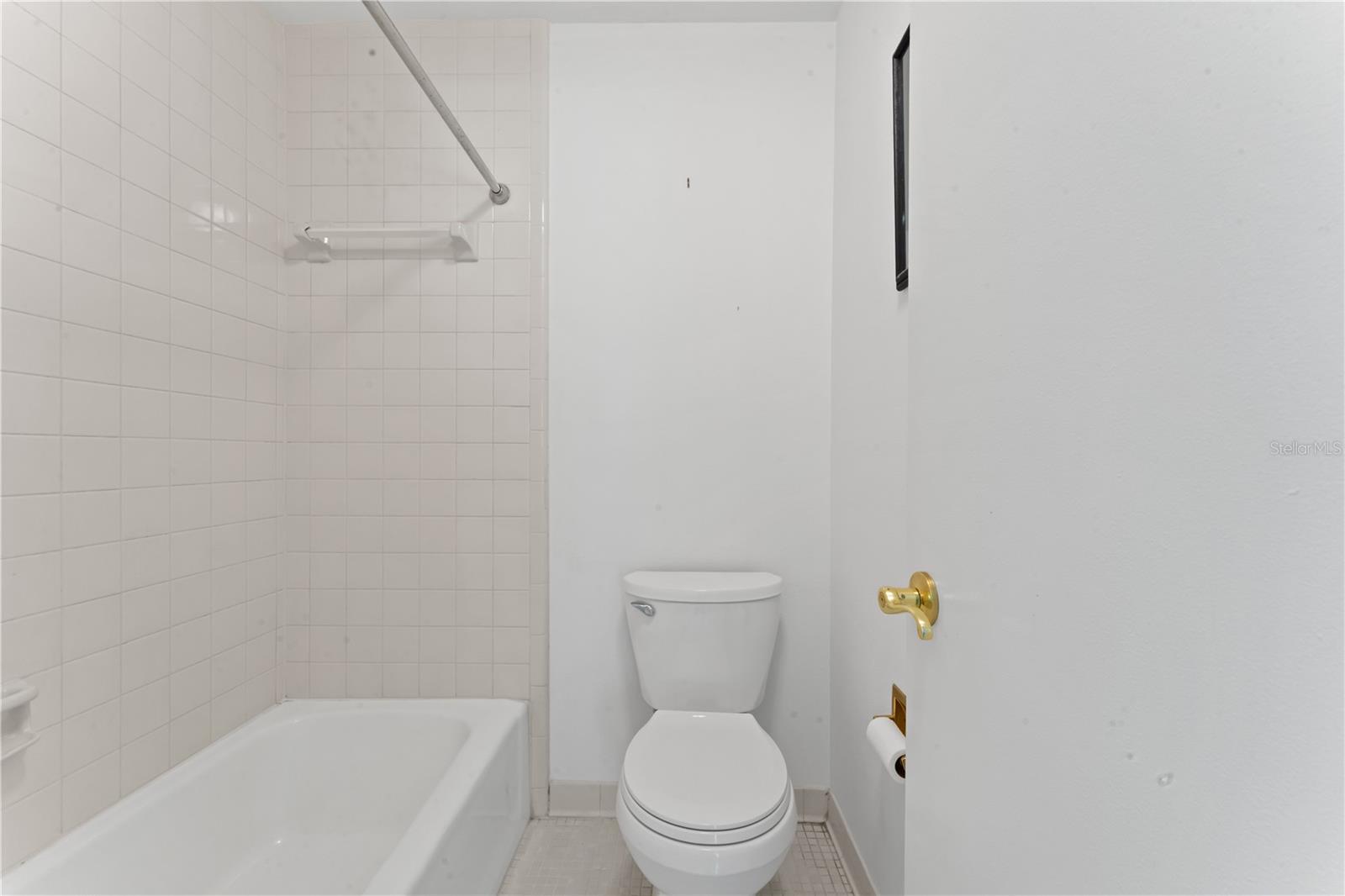 145 POOLE PL — photo 20