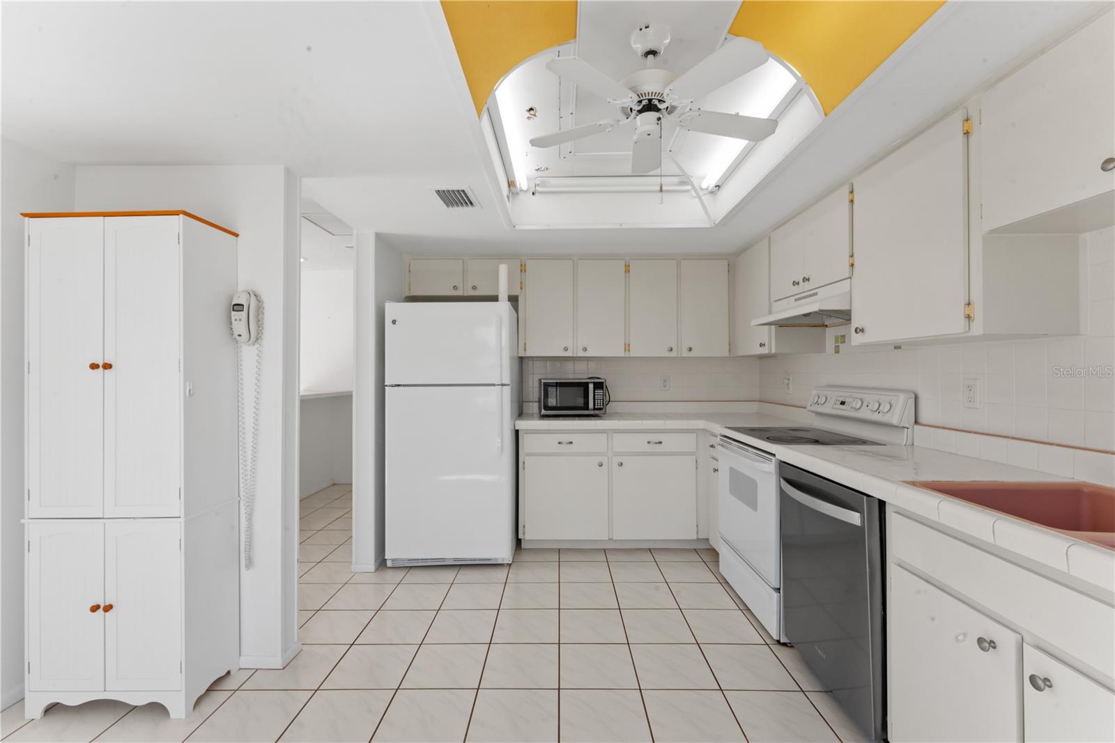 145 POOLE PL — photo 11