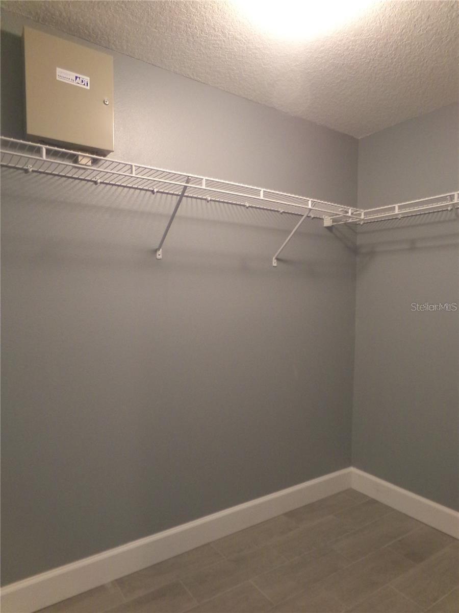 5605 TANAGERLAKE RD — photo 15