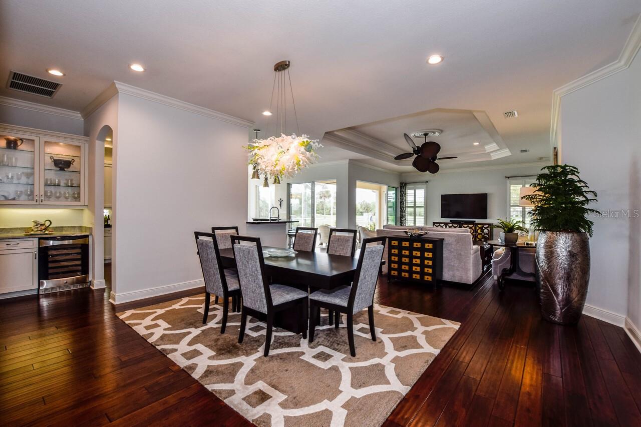 1580 LANCASHIRE DR — photo 10