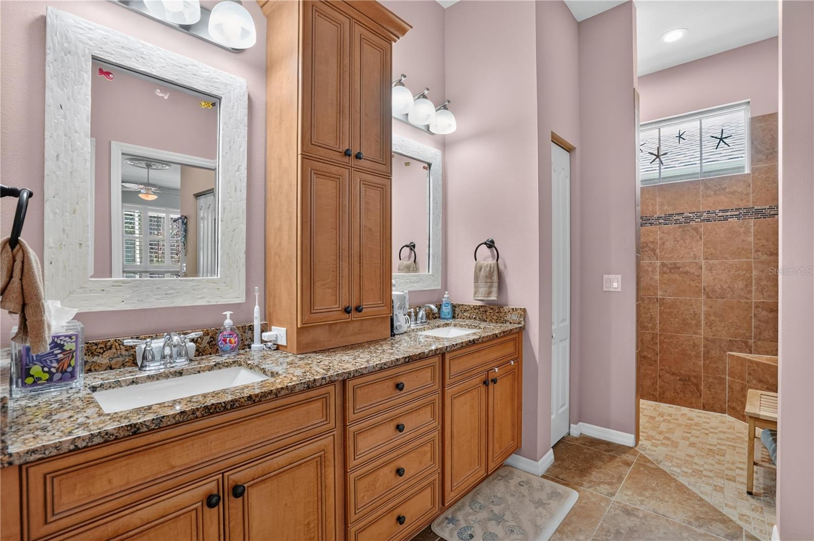 1848 LANCASHIRE DR #1848 — photo 35