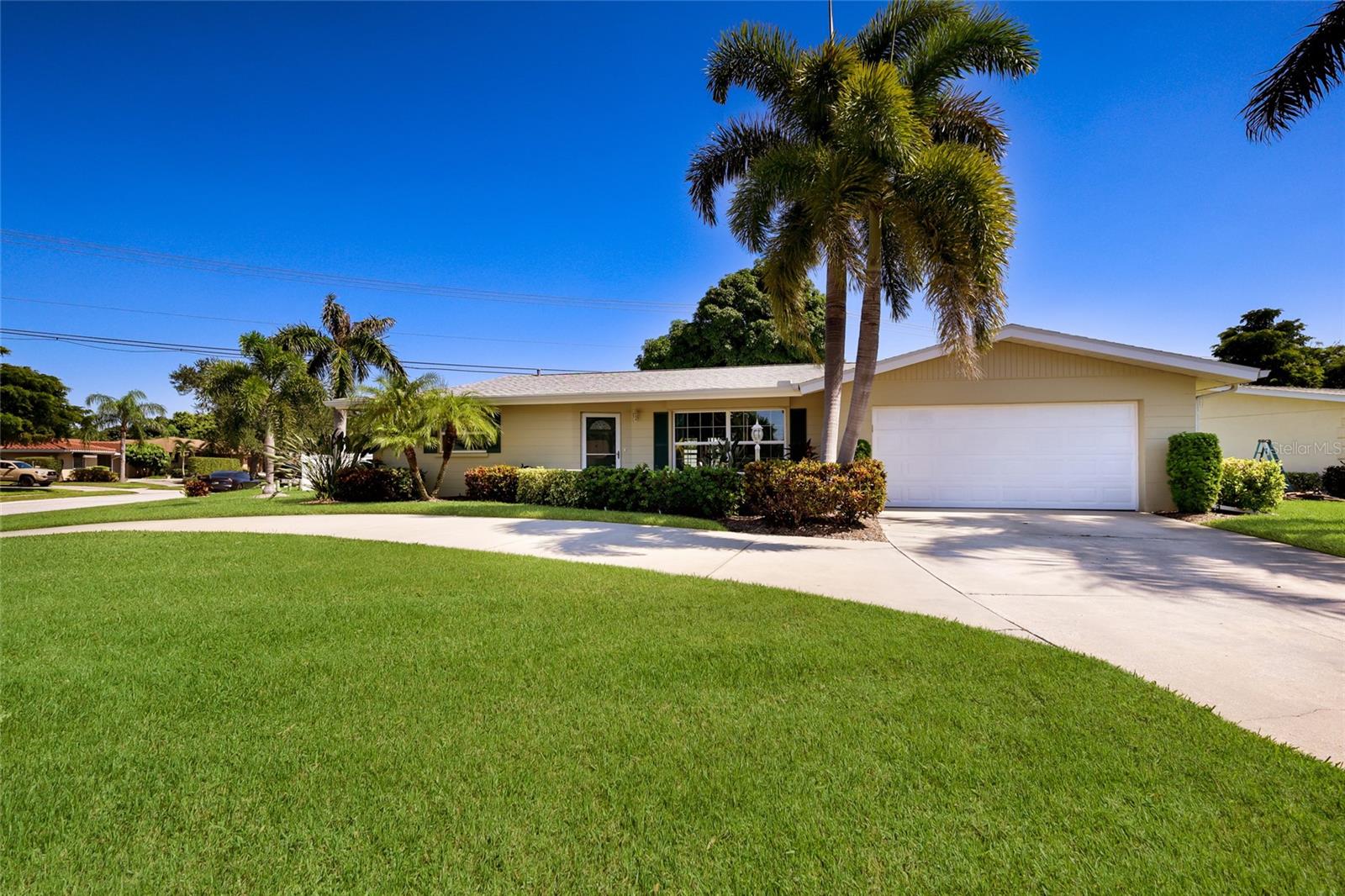 3003 GULF GATE DR — photo 4