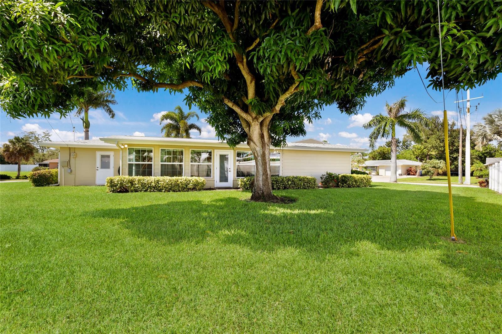 3003 GULF GATE DR — photo 31