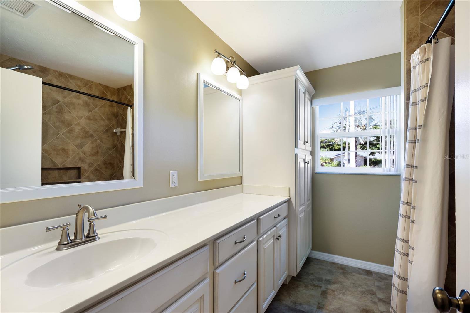 3003 GULF GATE DR — photo 28
