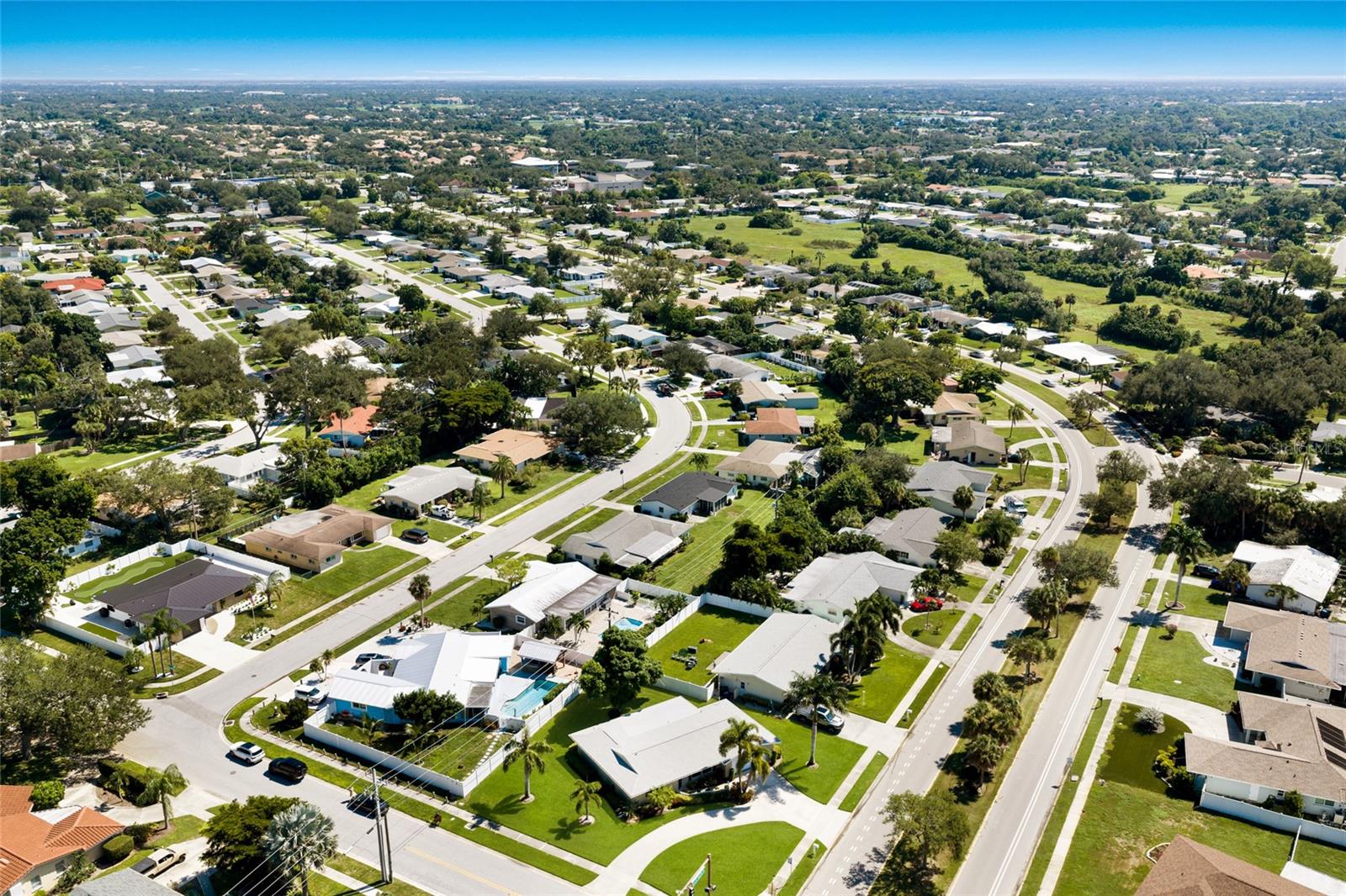3003 GULF GATE DR — photo 38