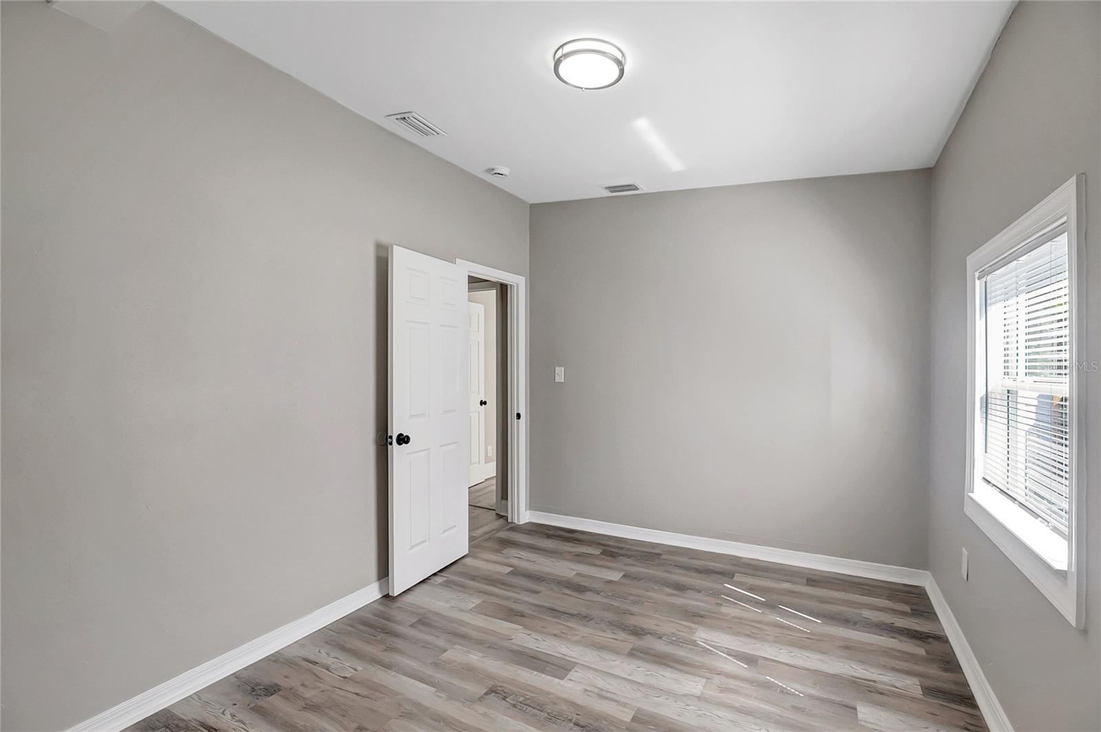 3812 N TAMPA ST — photo 33