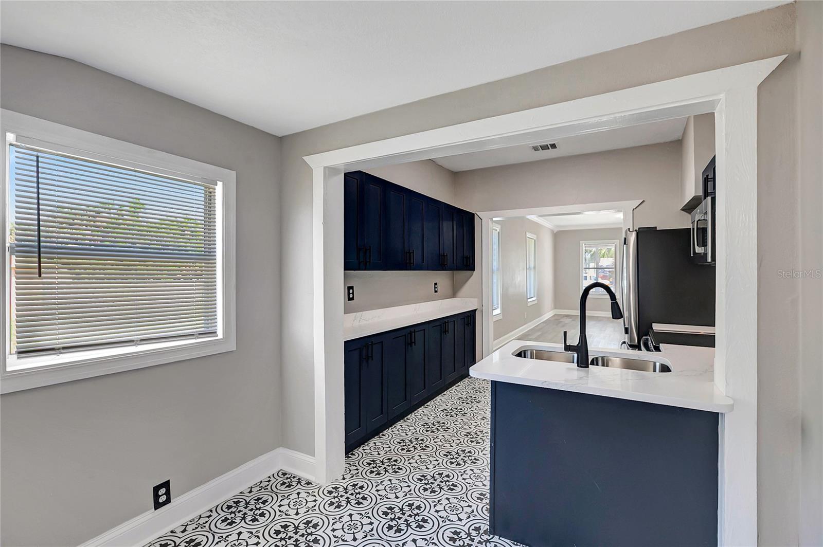 3812 N TAMPA ST — photo 22