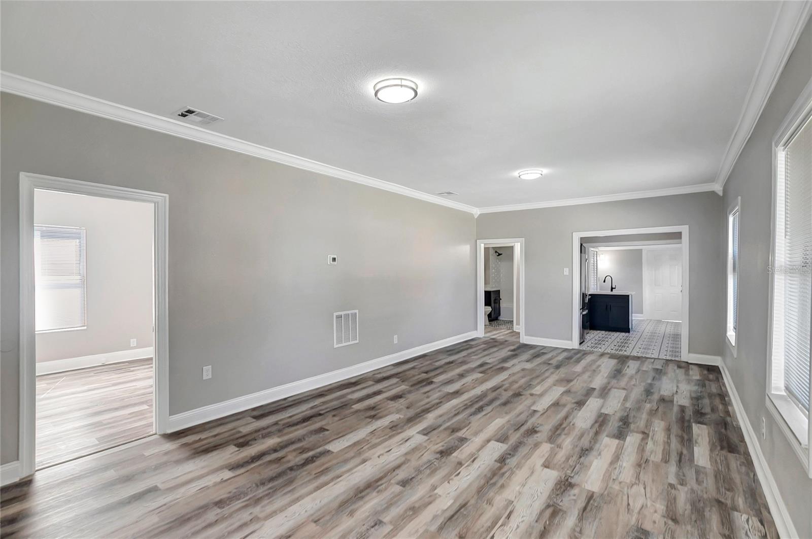 3812 N TAMPA ST — photo 9