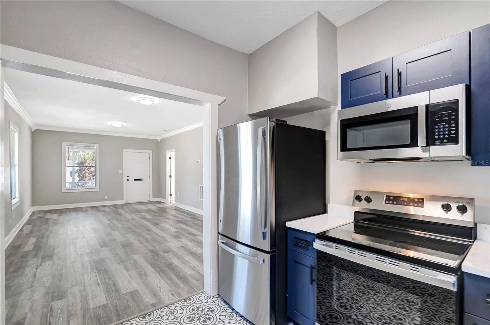 3812 N TAMPA ST — photo 24
