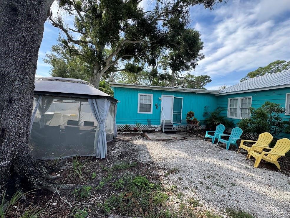 1014 MECCA DR #A — photo 2