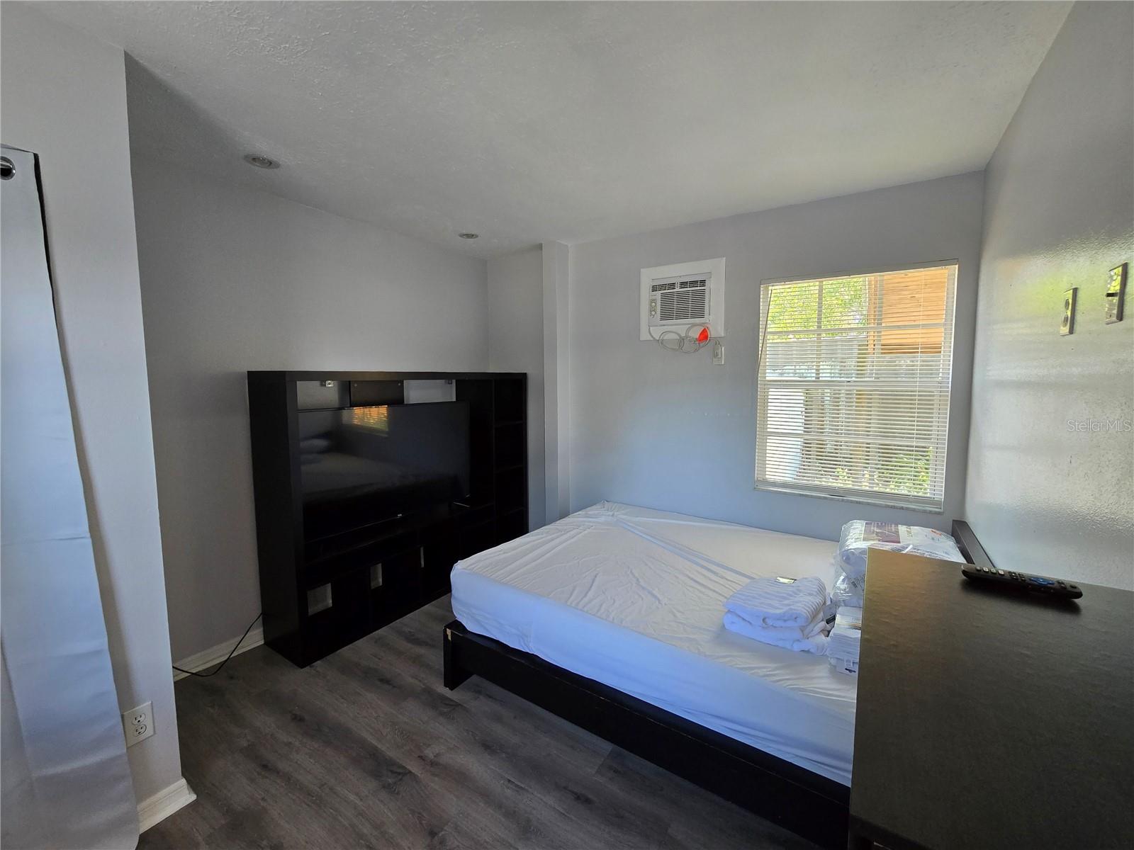 1014 MECCA DR #A — photo 10