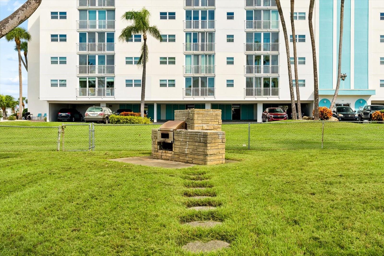 10190 IMPERIAL POINT DR W #24 — photo 41