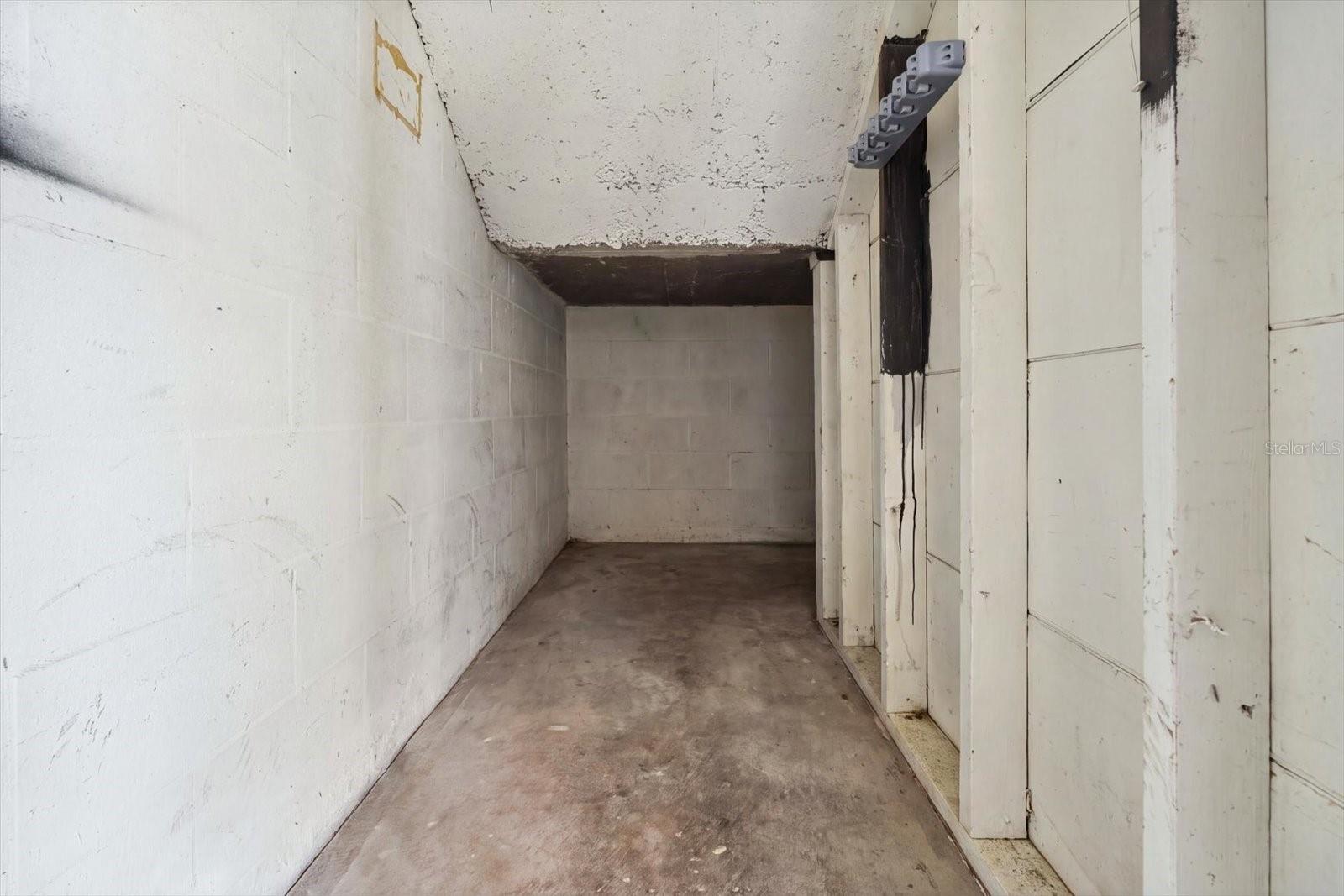 10190 IMPERIAL POINT DR W #24 — photo 36