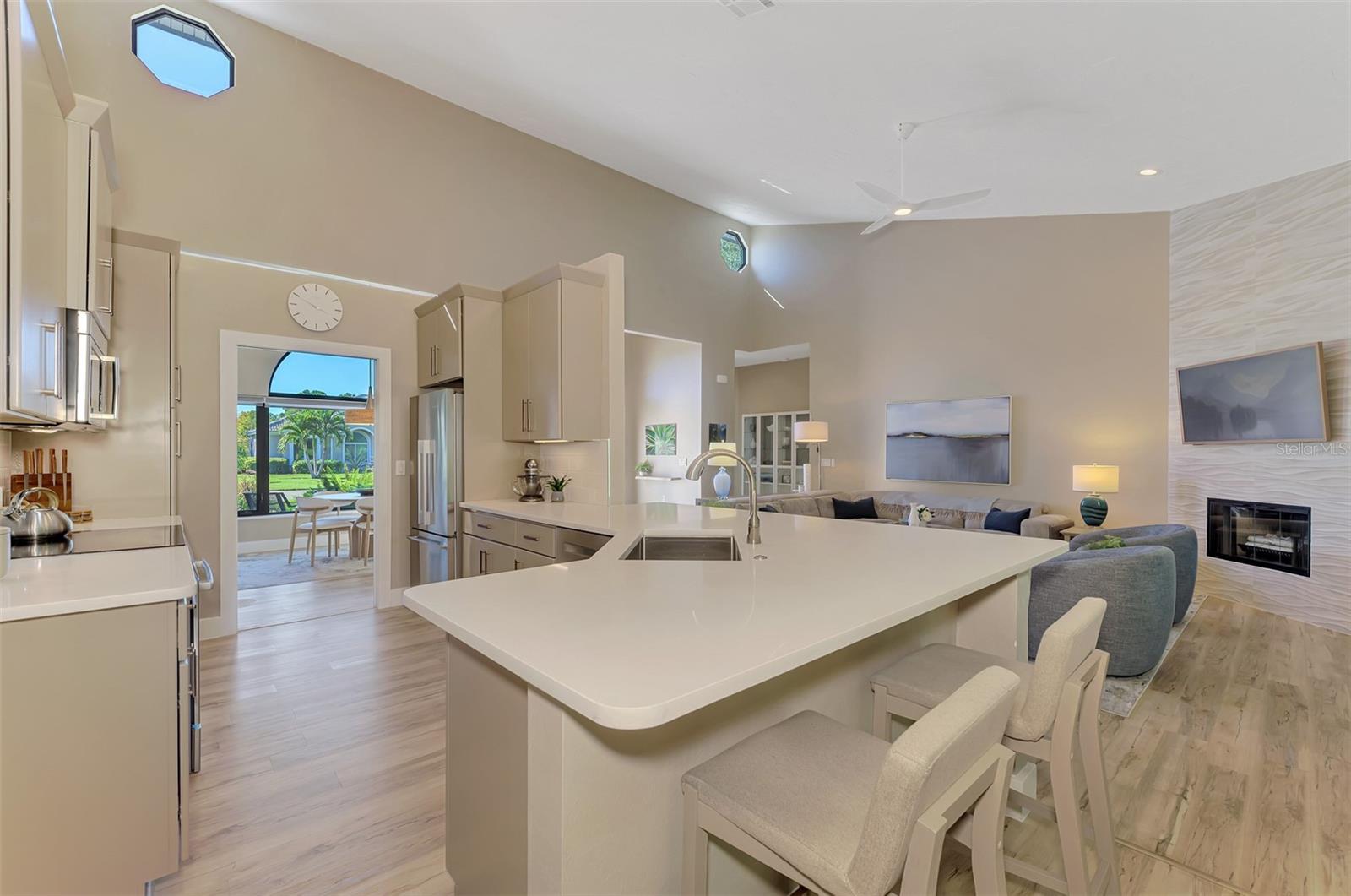 4735 WHITE TAIL LN — photo 32