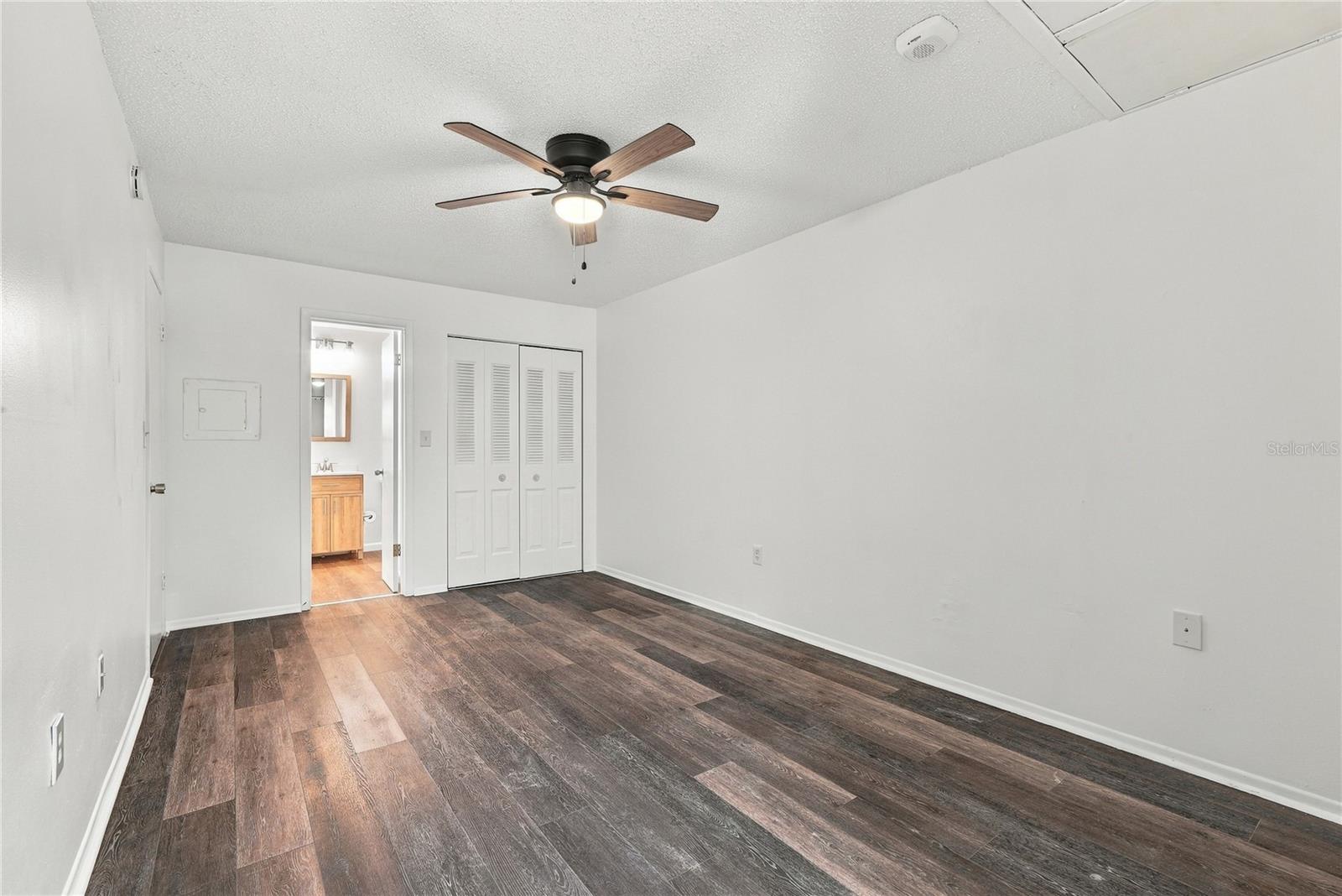 5060 76TH AVE N #105 — photo 17
