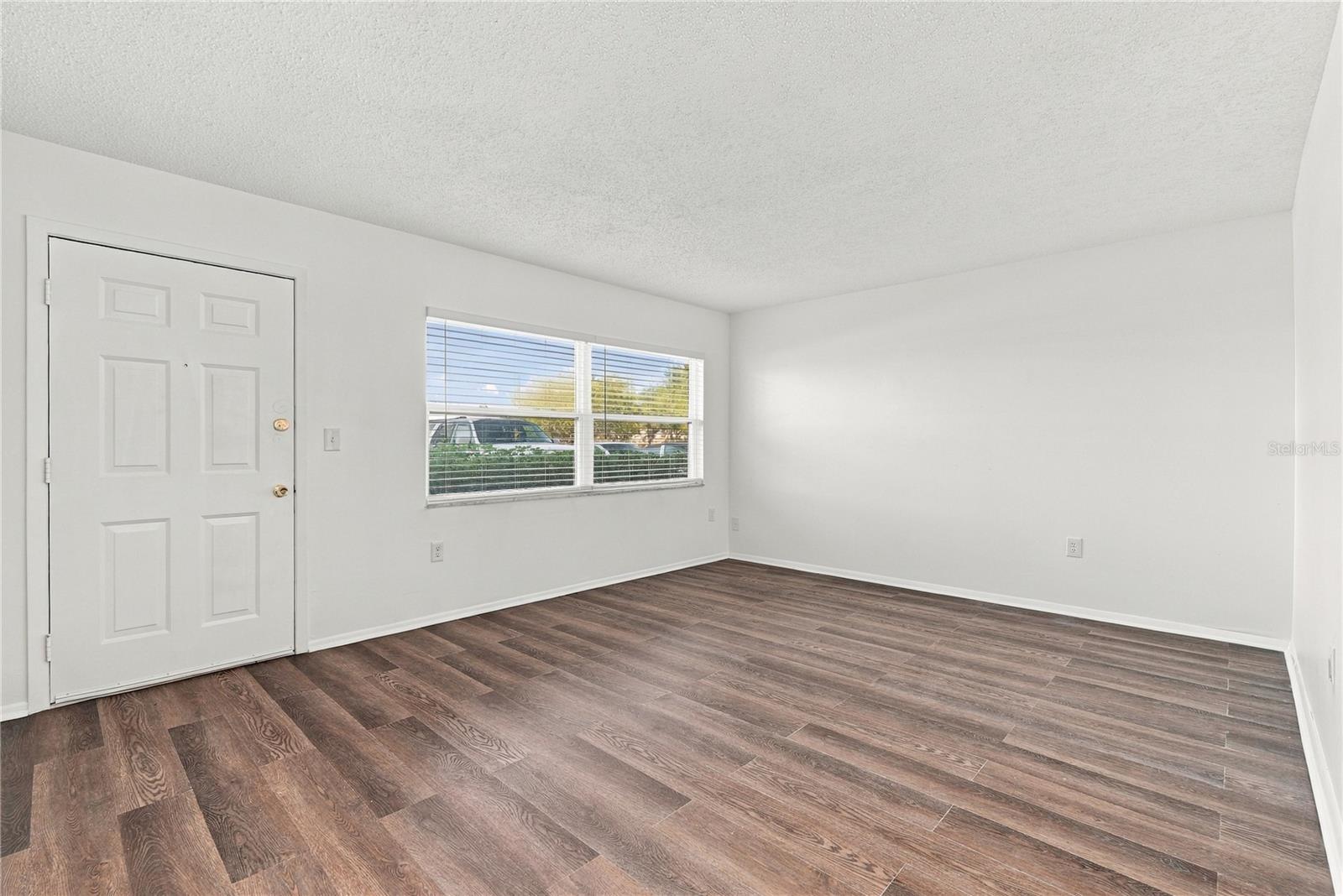 5060 76TH AVE N #105 — photo 8